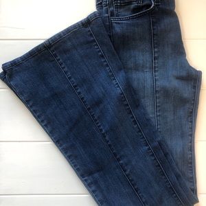 O2 Denim Flare Front Seam Jeans Sz 27 Medium Wash